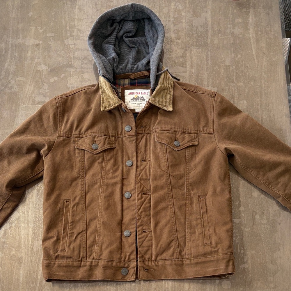 American Eagle Outfitters Men's Tan Jacket with Gray Hood